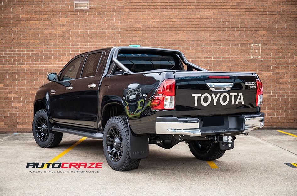 TOYOTA HILUX N80 4WD VAPOR MATTE BLACK